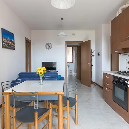 The Sunflower Apartment Florence