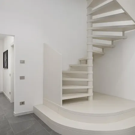 Borghese Palace Luxury Apartment