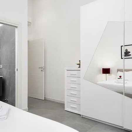 Borghese Palace Luxury Apartment *