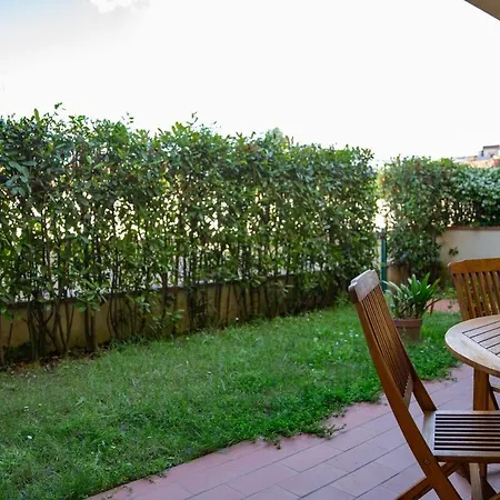 Tranquil & Modern Outside Ztl Apartment Florence