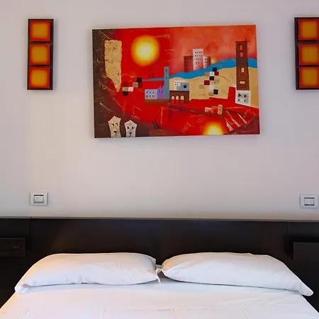 Tranquil & Modern Outside Ztl Apartment