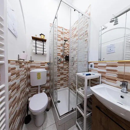 Apartamento 1000 Mt Far From Center - Dimora Leopolda *