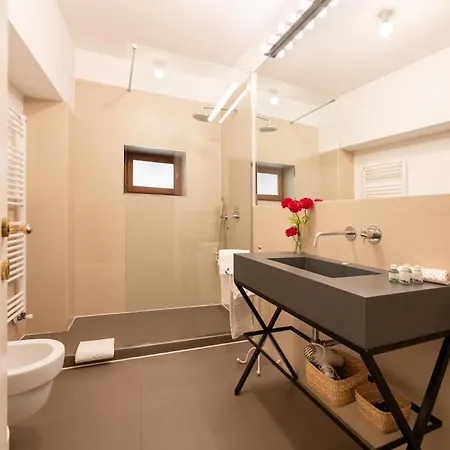 Keys Of Italy - Monalda Tot - Amazing 2 Apts Daire Floransa