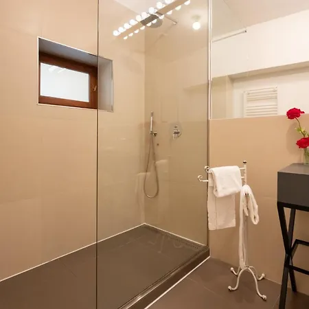 Keys Of Italy - Monalda Tot - Amazing 2 Apts Daire *