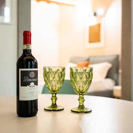 Апартаменты Guelfa 4 Guests With Terrace, Ac & Wi-fi Флоренция