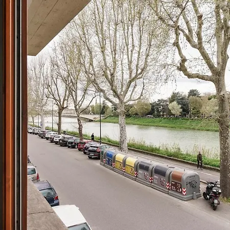 View Of The Arno Window On The Arno Vii Wifi, Ac Florence