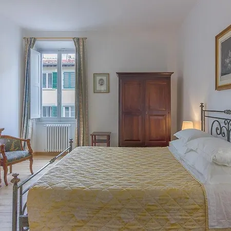 Apartment Cozy Flat With A View From Palazzo Medici Soderini