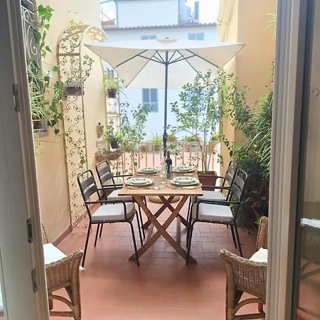 Apartment Cozy Flat With A View From Palazzo Medici Soderini Florence