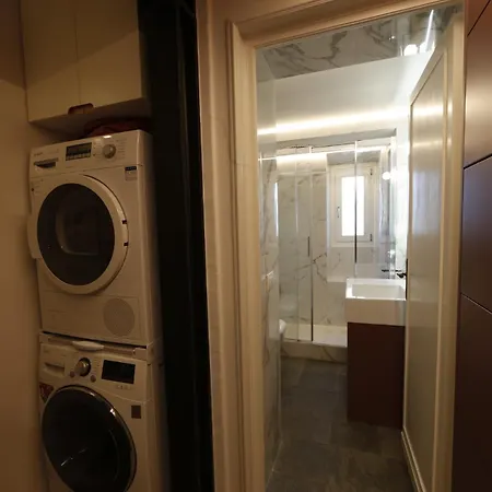 Charme Apartment Florence