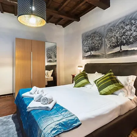 Ponte Vecchio Sprone Deluxe Апартаменты *