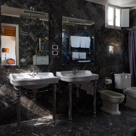 Vespucci Penthouse *