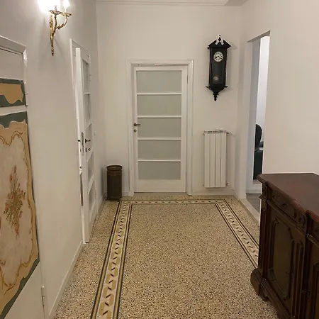 Grande E Luminoso In Centro Apartment Florence
