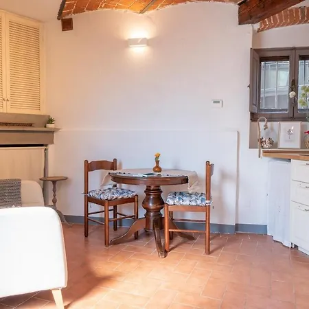 Apartment Cozy Bruni House In Florence