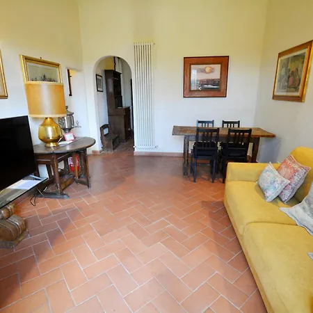 Unyca - Typical Florentine Hideaway Апартаменты