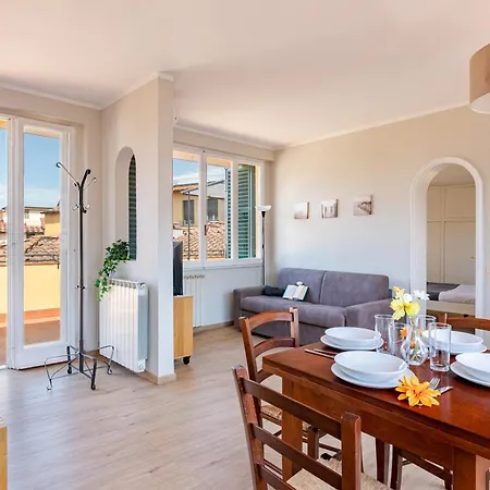 Apartment Salterelli - Penthouse With Terrace A Stone's Throw From Piazza Signoria Florence