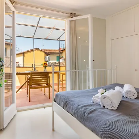 Apartment Salterelli - Penthouse With Terrace A Stone's Throw From Piazza Signoria *