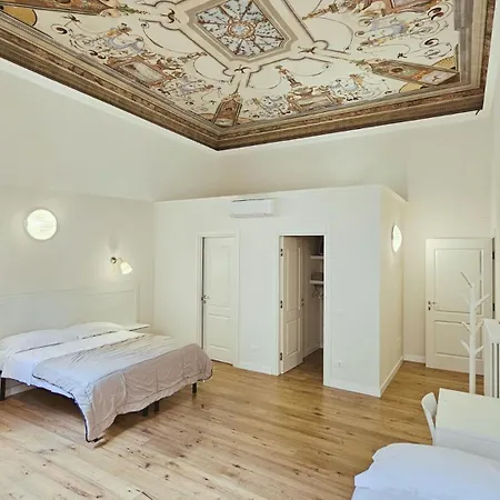 Apartment Eleganza E Convivialita In Centro, Vista Duomo Per Gruppi E Famiglie *