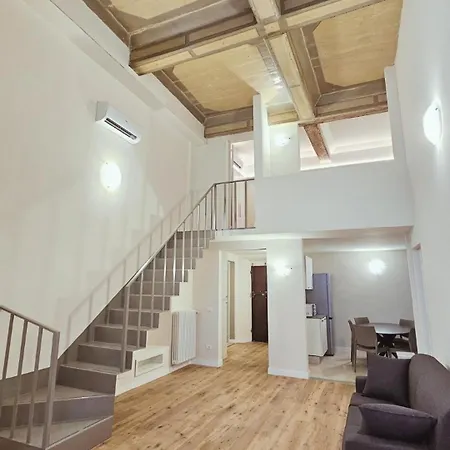 Eleganza E Convivialita In Centro, Vista Duomo Per Gruppi E Famiglie Apartment *