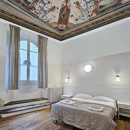 Eleganza E Convivialita In Centro, Vista Duomo Per Gruppi E Famiglie Apartment *