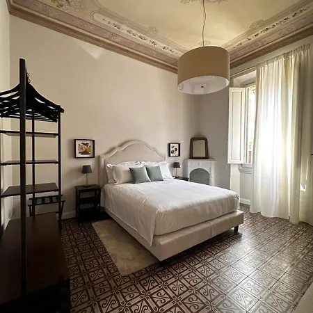 4 Suites, Frescoes And Garden Флоренция