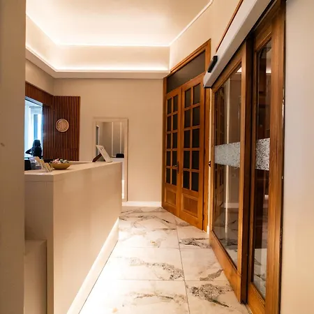 Отель Lilium 3*