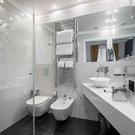 Отель Lhp River Club 5*