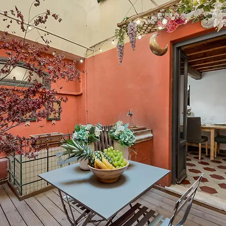 Bloomhouse Di Charme Centro Storico Apartment *