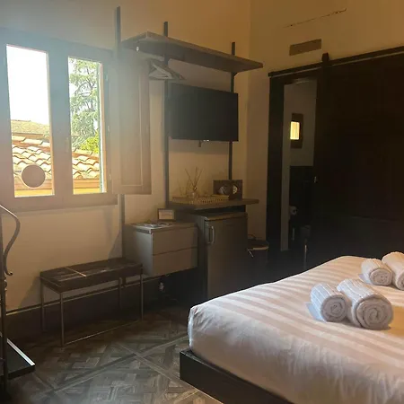 Opus Puccini Bed and Breakfast 4*