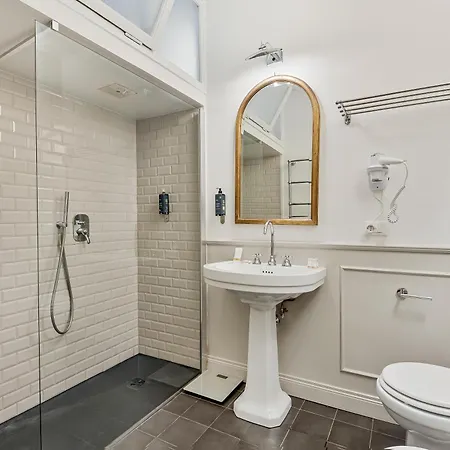 Daire 4 Suites, Frescoes And Garden Floransa