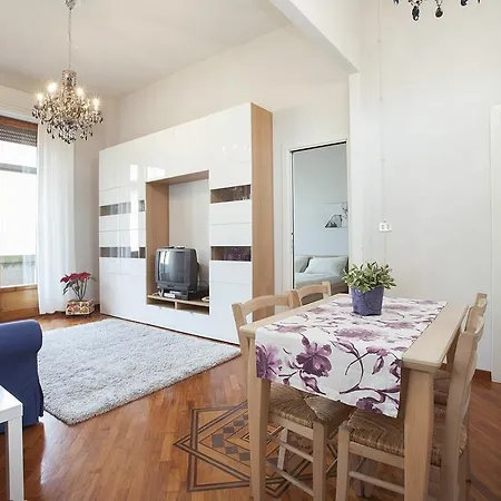 La Gare Apartment *