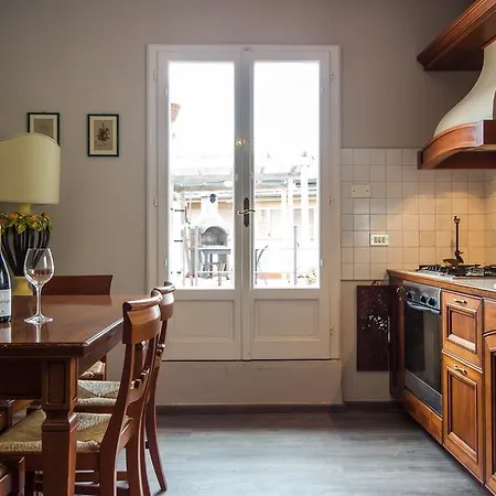 Servi Terrace Apartment Florence