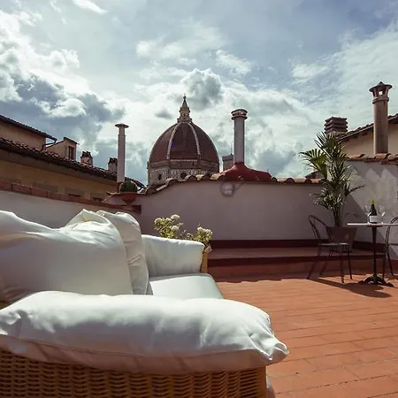 Servi Terrace Florence