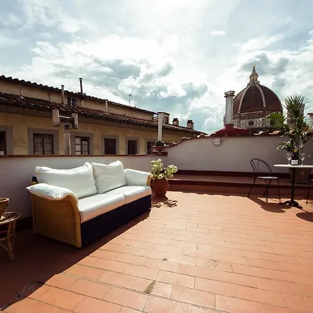 Servi Terrace Apartment *