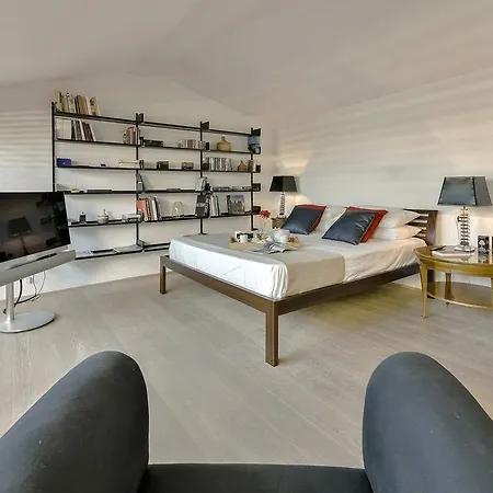 Apartment An Amazing In Oltrarno