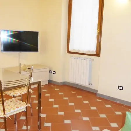 Apartment Style *