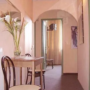 بيت ضيافة Residenza Le Rondini