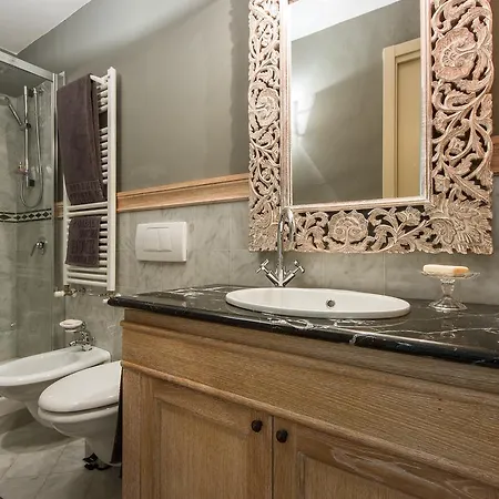 - Orsanmichele View Apartment *