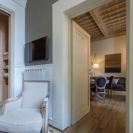 Apartment - Orsanmichele View Florence