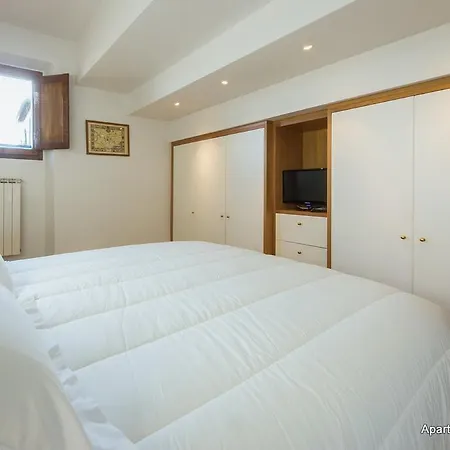 - Giulia's Loft Apartment *