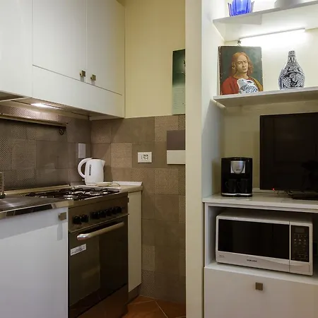 - Alfani Michelangelo Apartment *