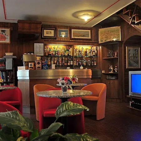 Albion Hotel 3*