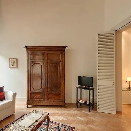 Signoria Apartment