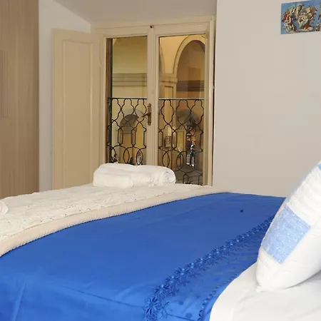 La Tana Dei Leoni Guest house *