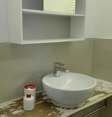 Holiday home Veracini *