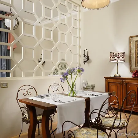 Sull'arno Hotel