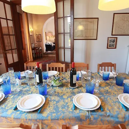 Acacia Villa *