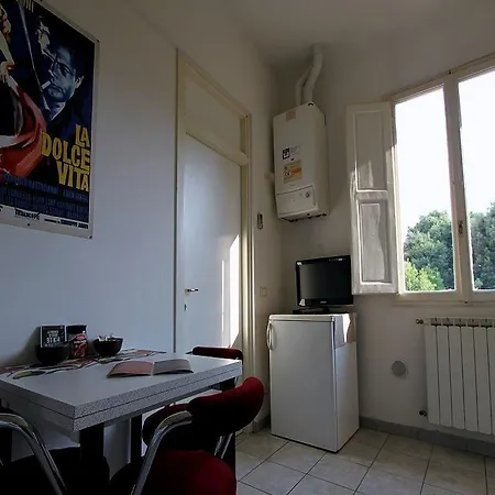 Little Cottage *