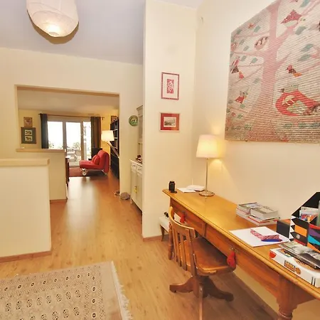 Secret Garden Apartment *