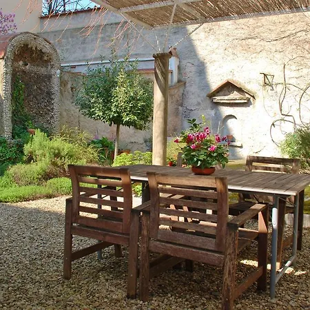 Secret Garden Apartment