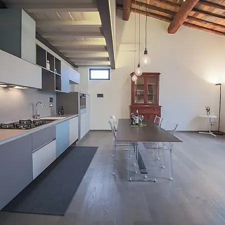 Pepi Attic * Florence